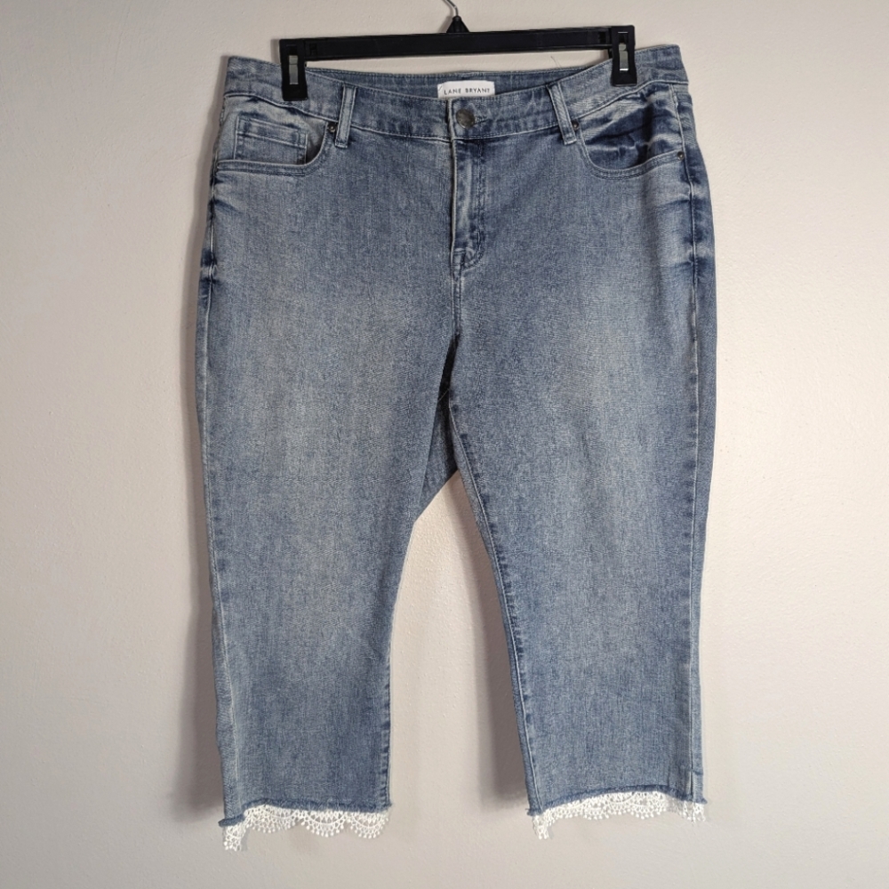 16 Lane Bryant Signature Fit Mid-Rise Pedal Scalloped Lace Hem Jeans